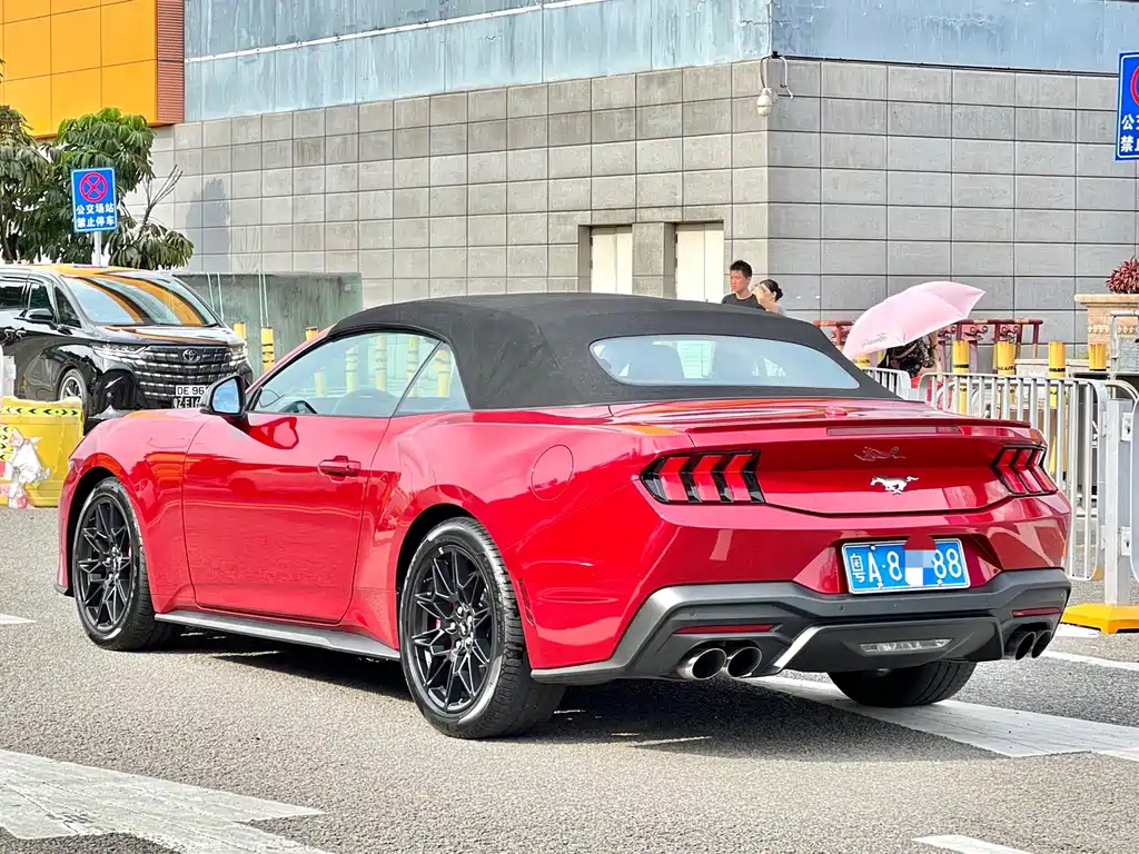 Ford Mustang 2024 — фото 10