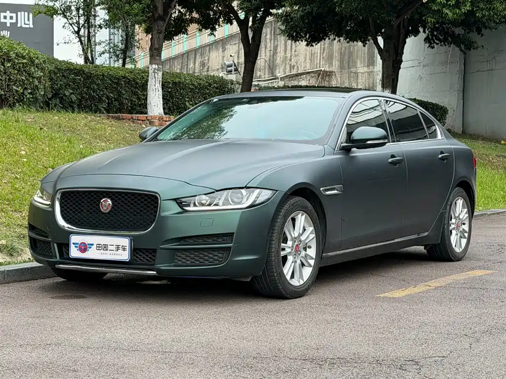 Jaguar XEL 2018 — фото 1