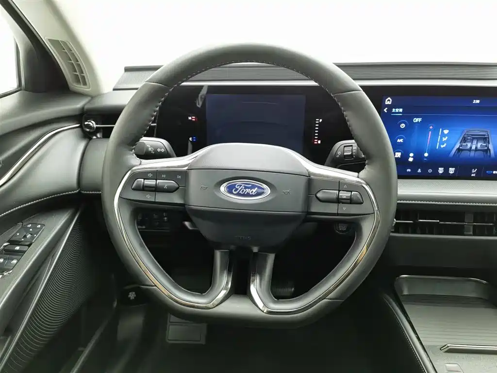 Ford Mondeo 2023 — фото 11