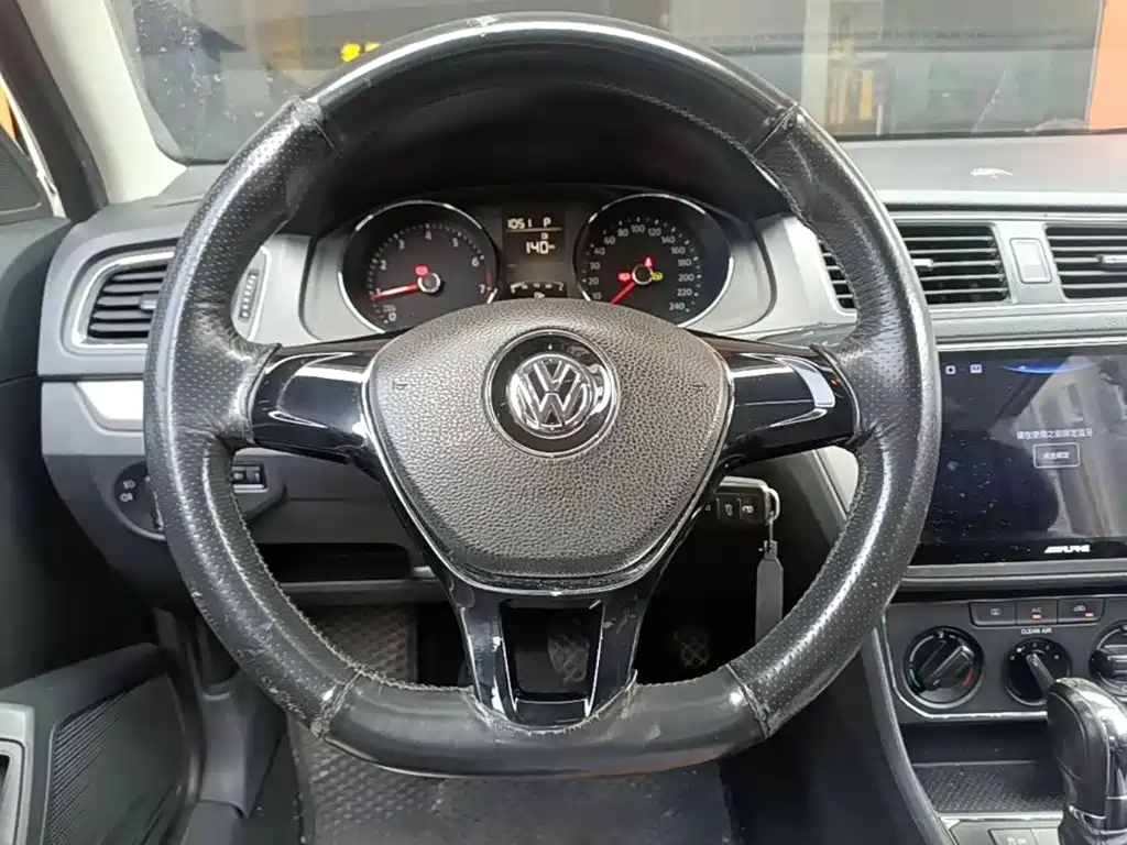 Volkswagen Lavida 2016 — фото 11
