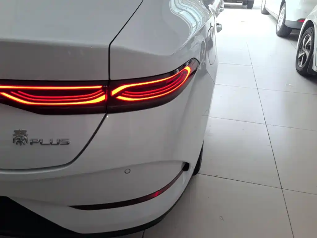 BYD Qin PLUS 2025 — фото 8