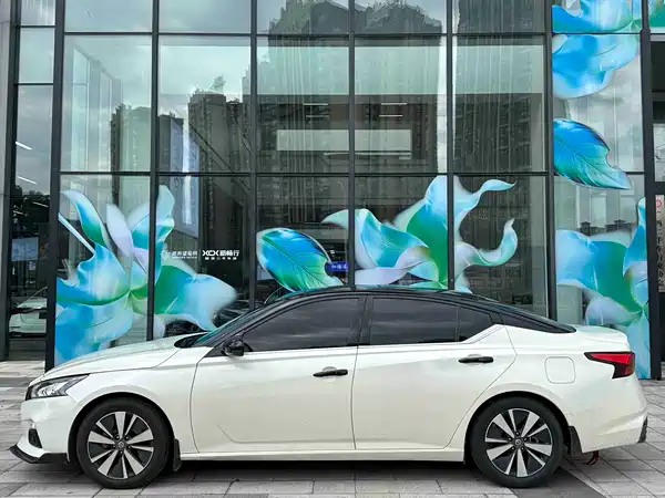 Nissan Teana 2022