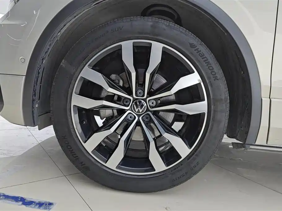 Volkswagen Tiguan L 2021