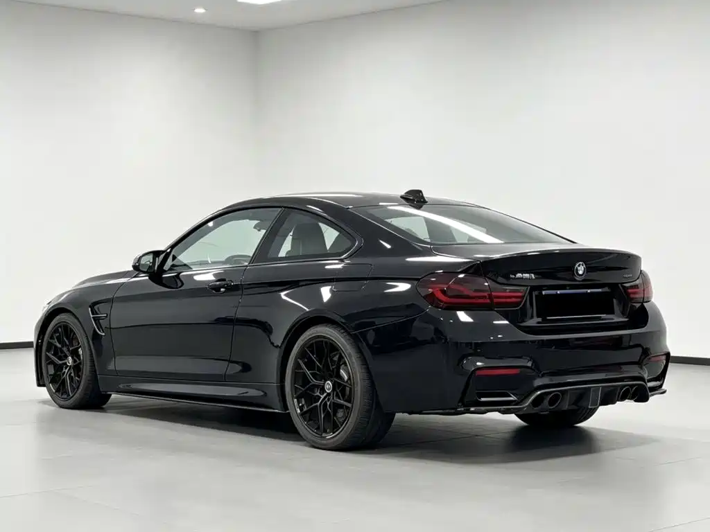 BMW M4 2017 — фото 9