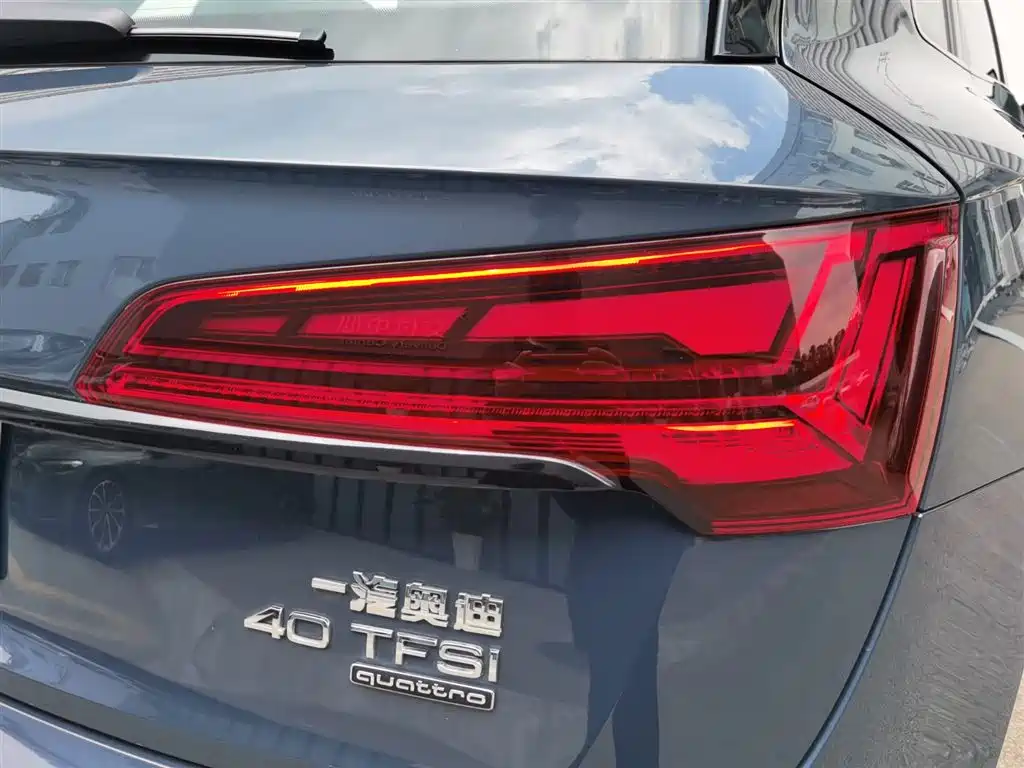 Audi Q5L 2025 — фото 26