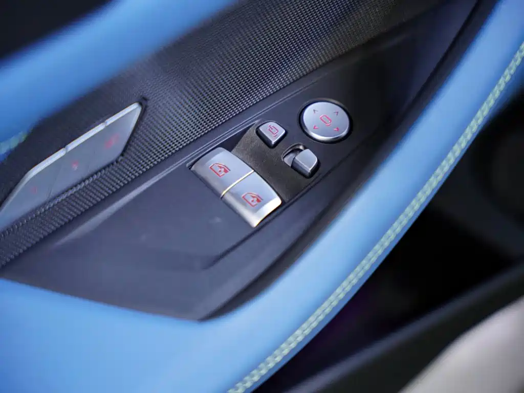 BMW M4 2021 — фото 14