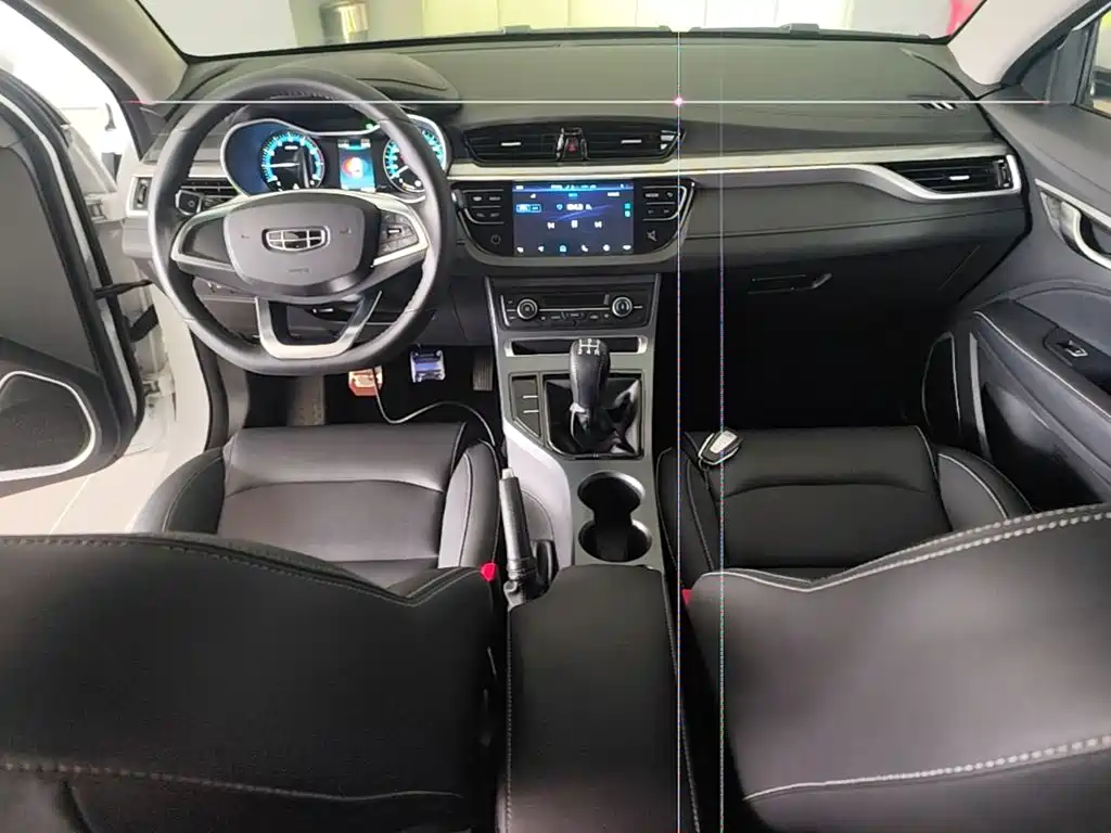 Geely Emgrand 2020 — фото 10