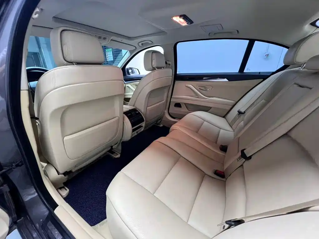 BMW 5 Series 2013 — фото 14