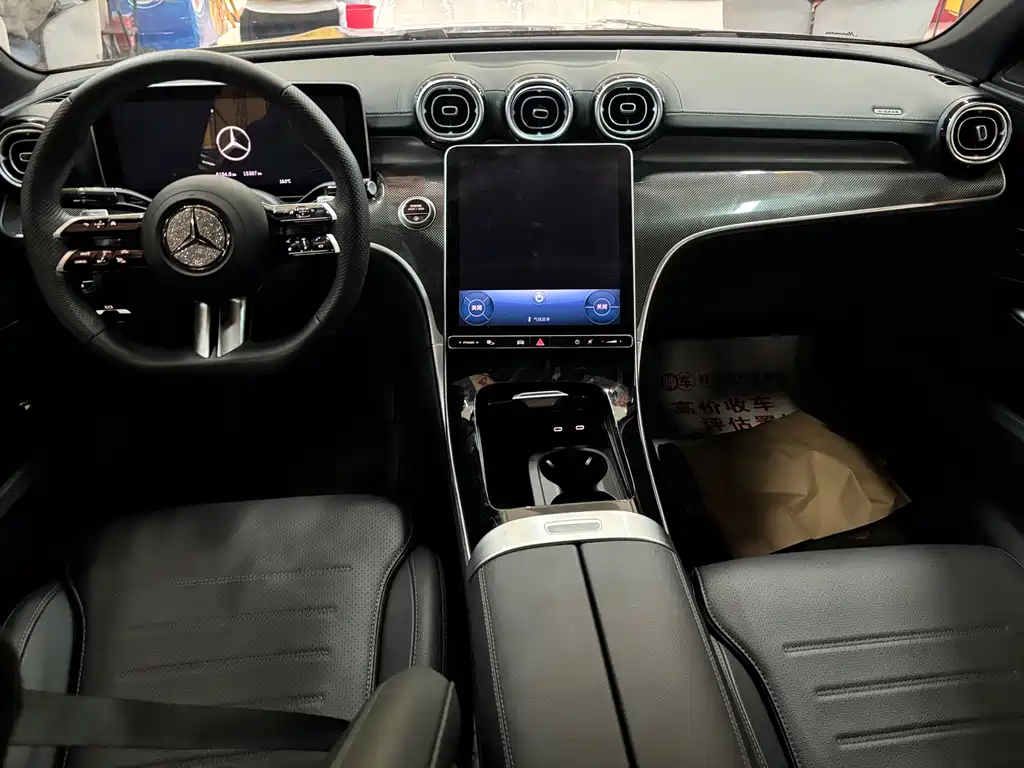 Mercedes-Benz C-Class 2025 — фото 11