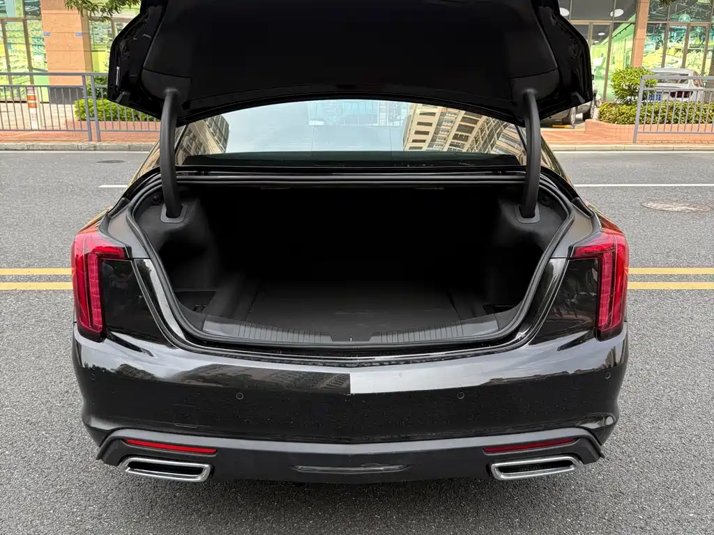 Cadillac CT5 2025 — фото 10