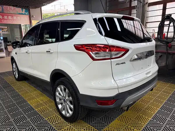 Ford Kuga 2013