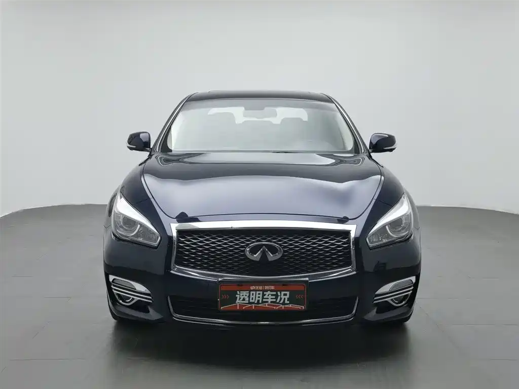 Infiniti Q70 2017 — фото 3