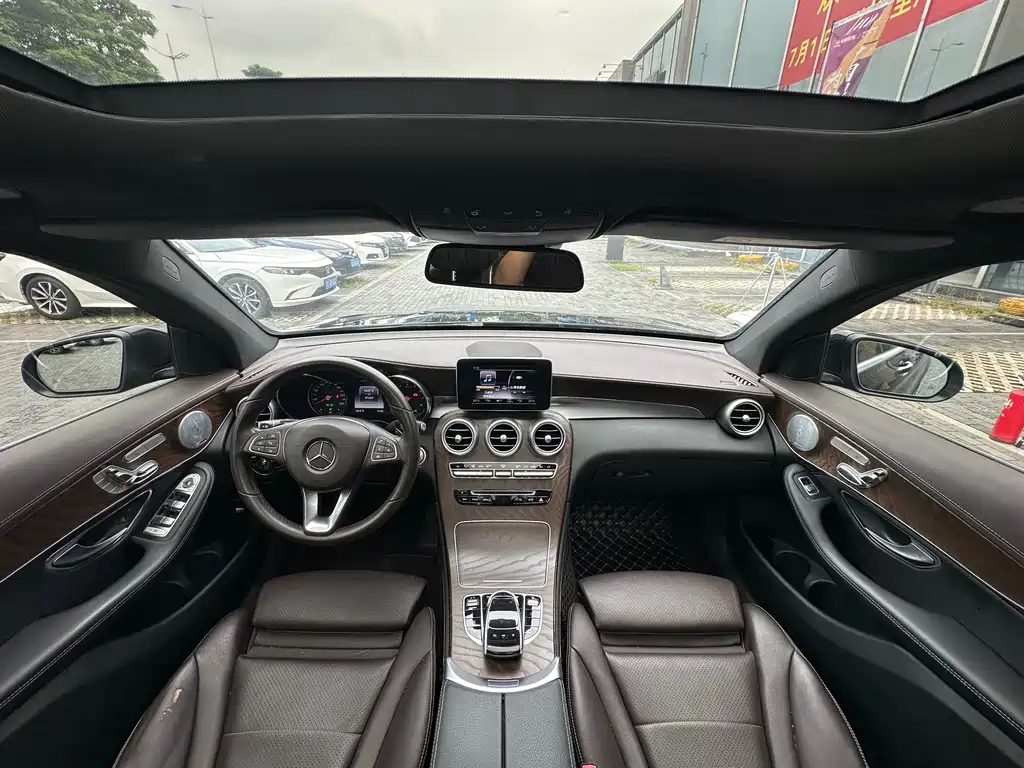 Mercedes-Benz GLC 2019 — фото 15