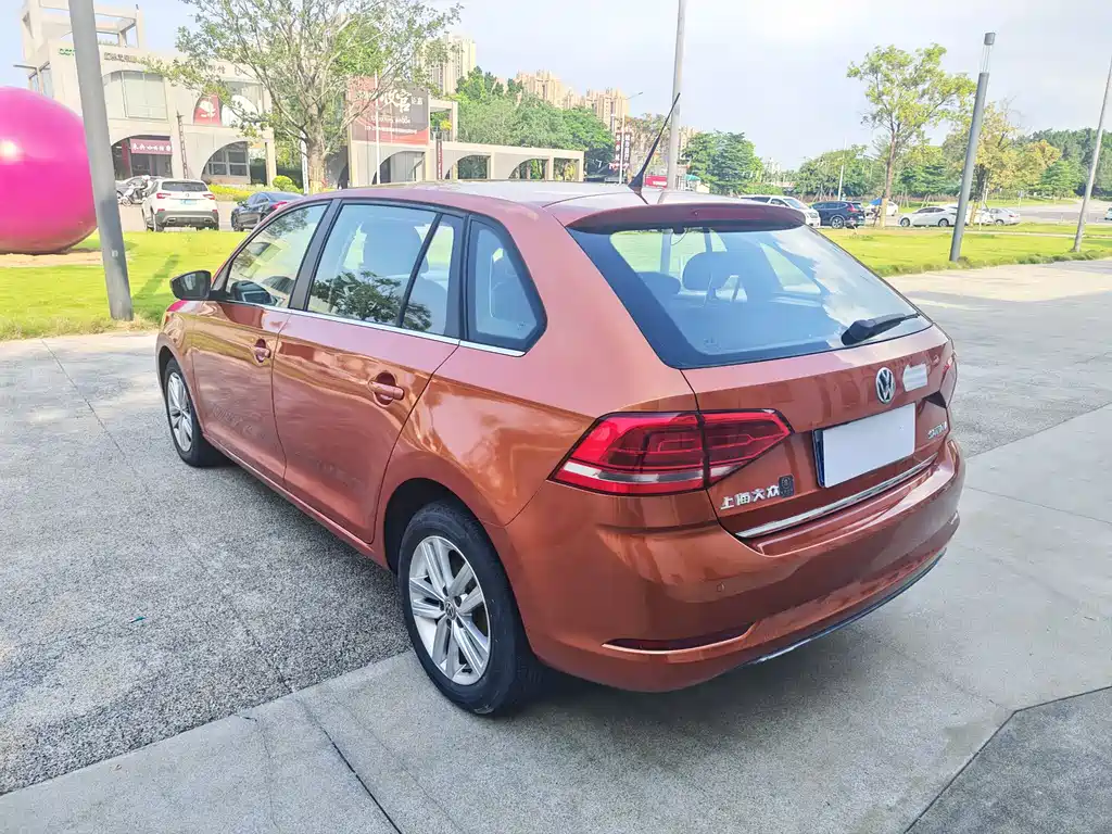 Volkswagen Santana 2015 — фото 14