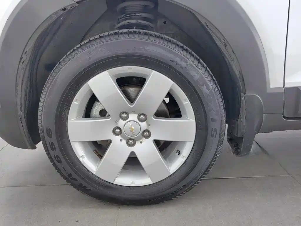 Chevrolet Captiva 2015 — фото 17