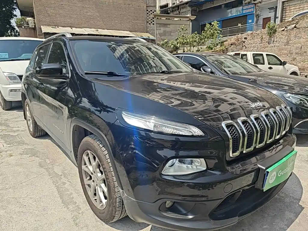Jeep Cherokee 2017 — фото 4
