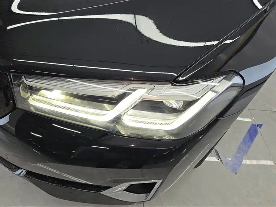 BMW 5 Series 2021