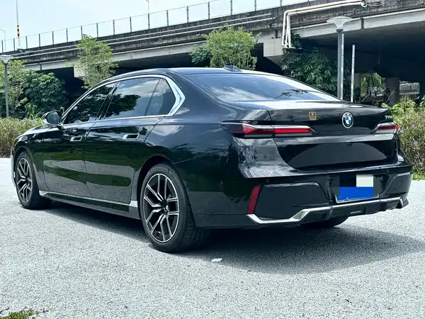 BMW 7 Series 2023