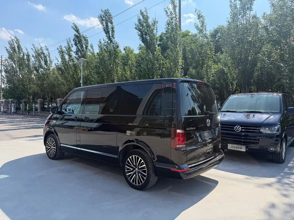 Volkswagen Multivan 2017 — фото 4