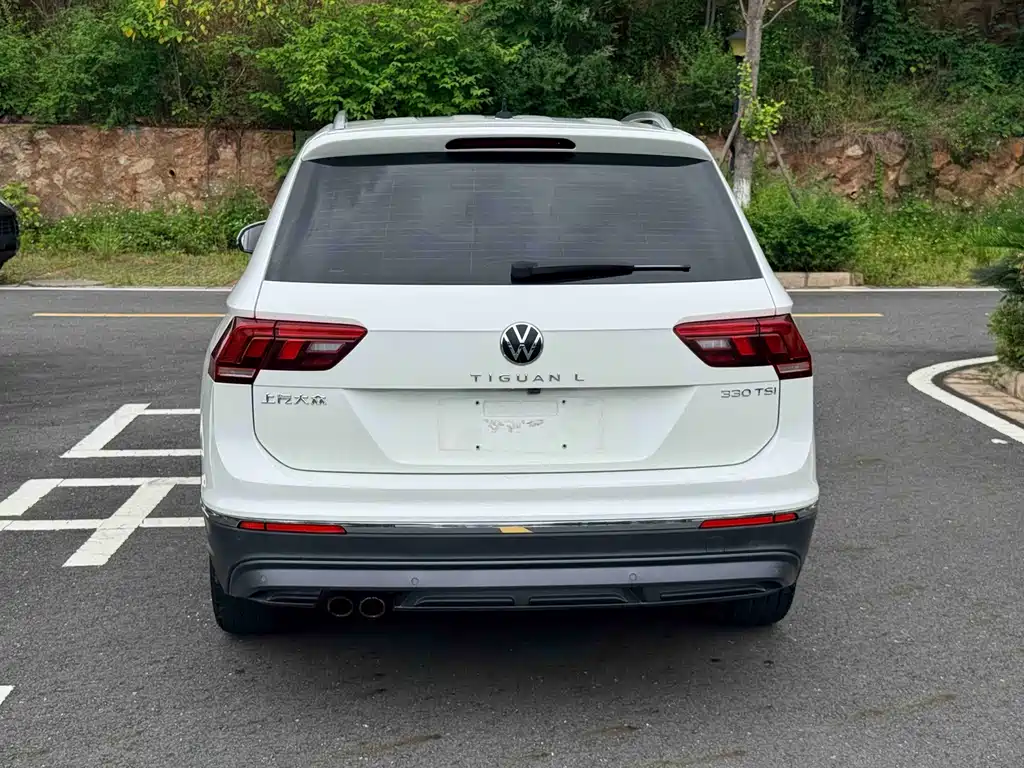 Volkswagen Tiguan L 2020 — фото 8