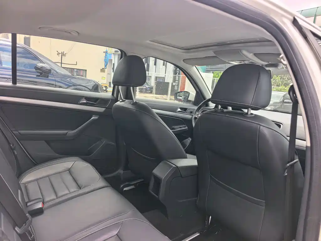 Volkswagen Gran Lavida 2018 — фото 10