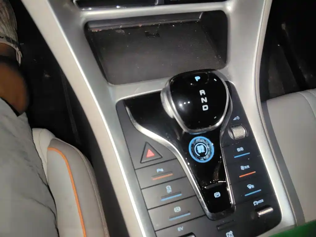 BYD Song Pro New Energy 2025 — фото 10