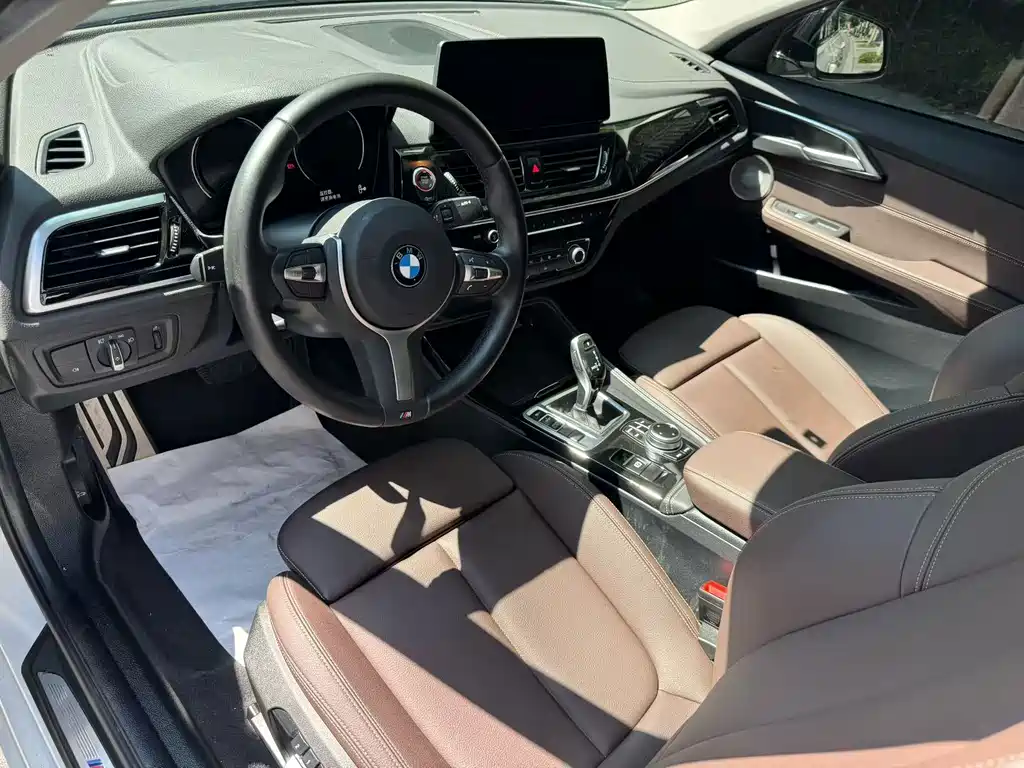 BMW 1 Series 2019 — фото 4