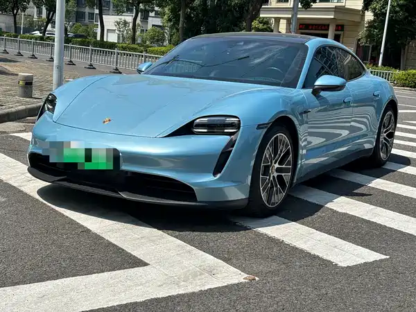 Porsche Taycan 2021