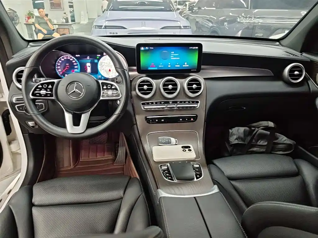 Mercedes-Benz GLC 2021 — фото 10