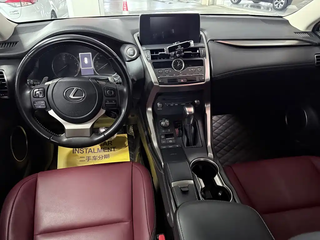 Lexus NX 2021 — фото 11