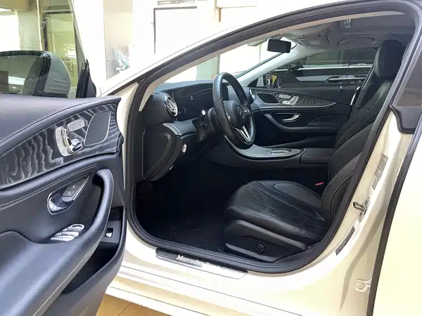 Mercedes-Benz CLS 2020