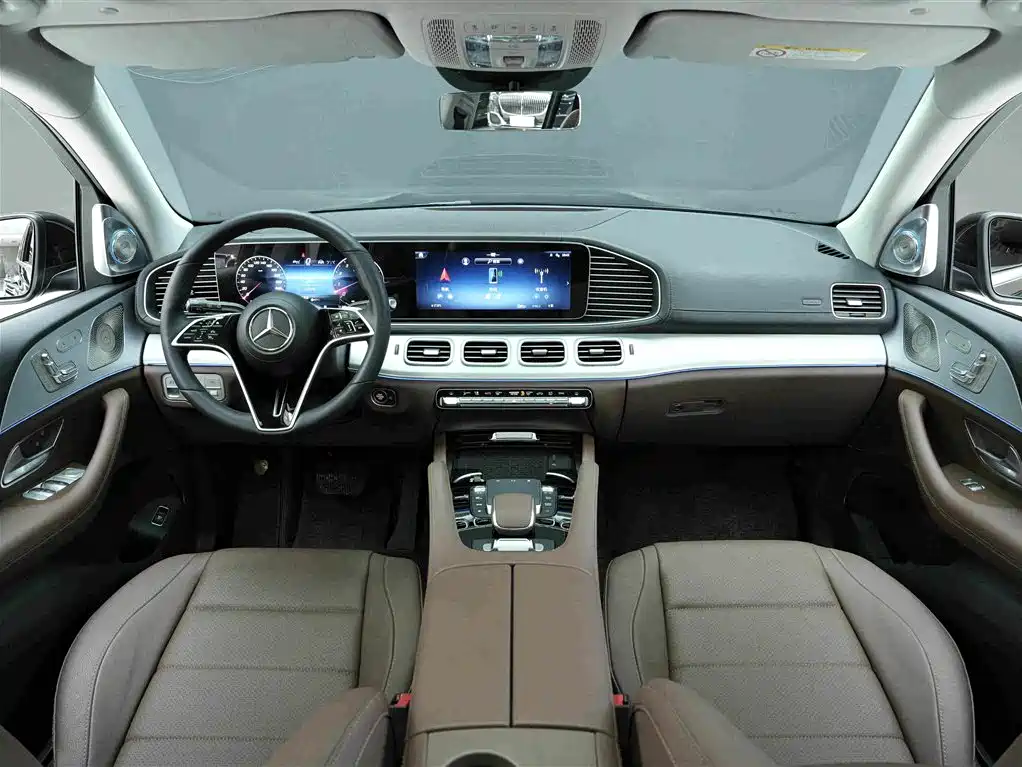 Mercedes-Benz GLS 2024 — фото 6