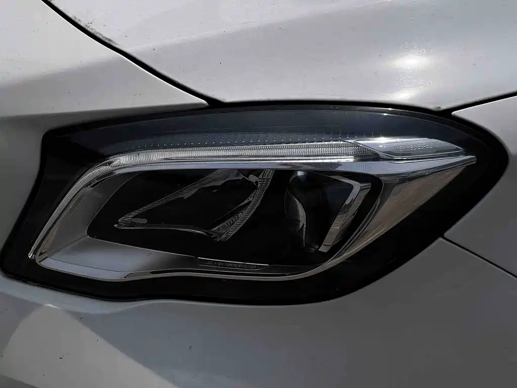 Mercedes-Benz GLA 2017 — фото 23