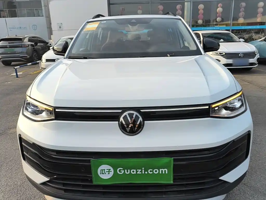 Volkswagen Tharu 2025