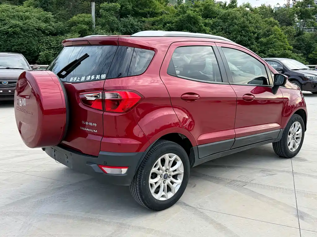 Ford Ecosport 2015 — фото 4