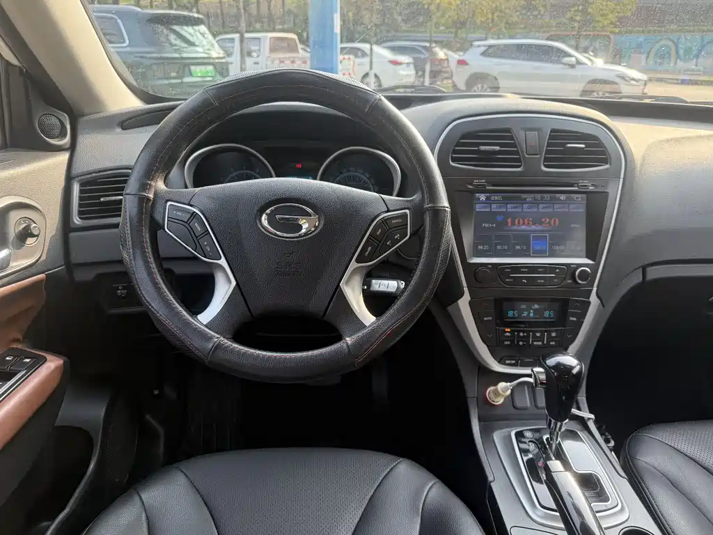 GAC Motor Trumpchi GS5 2014 — фото 10