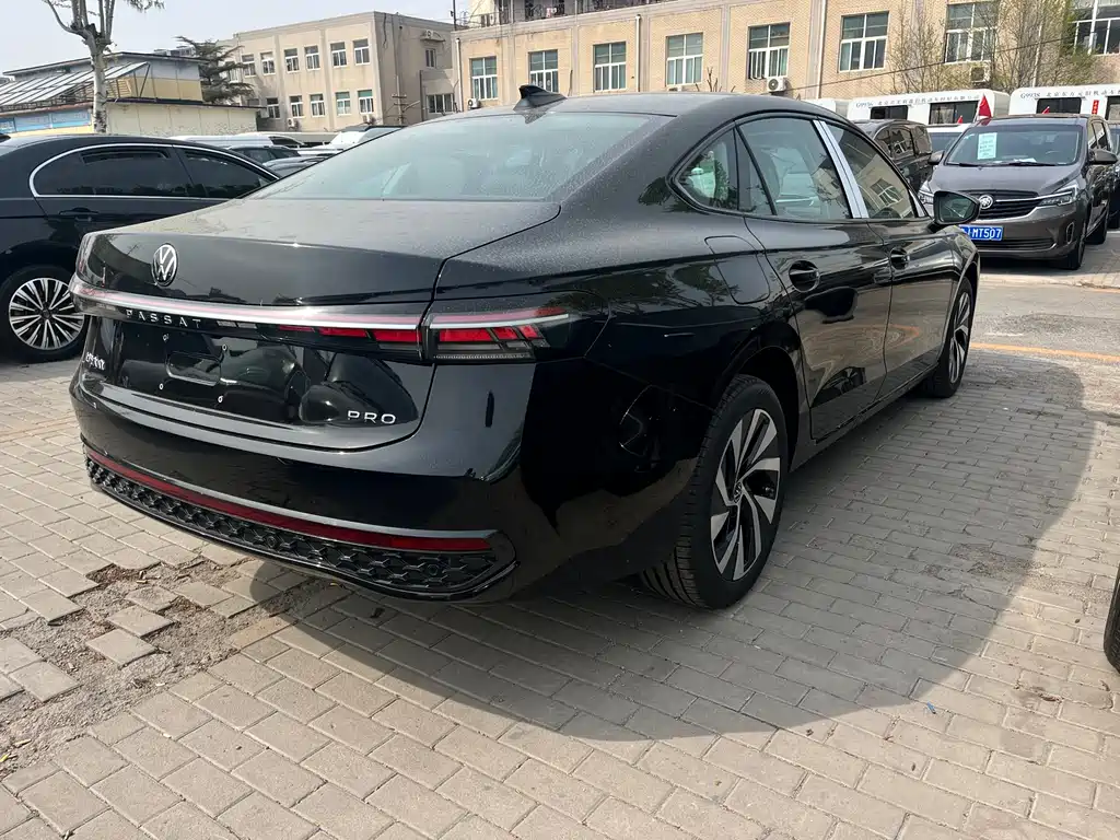 Volkswagen Passat — фото 3