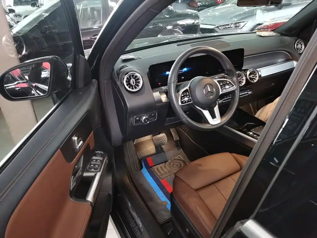 Mercedes-Benz GLB 2021 — фото 12
