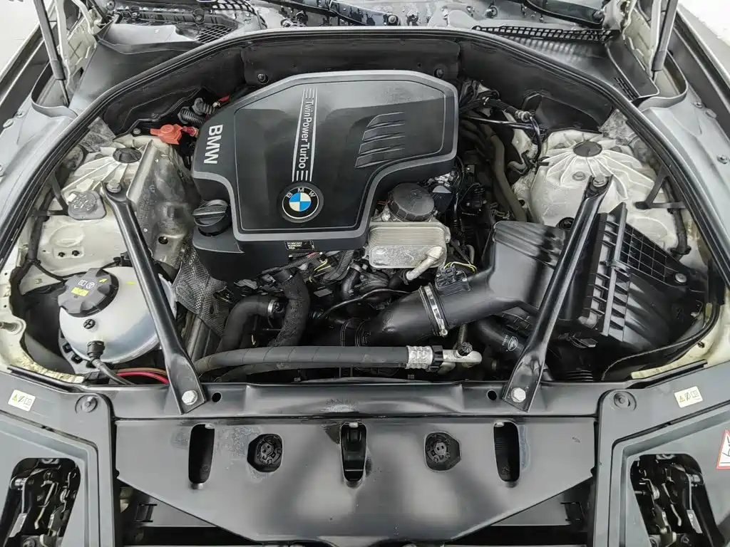 BMW 5 Series 2014 — фото 6