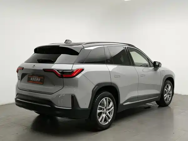 NIO ES6 2020