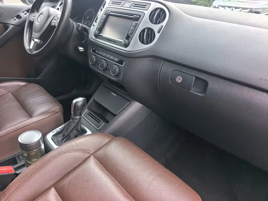 Volkswagen Tiguan 2015 — фото 13