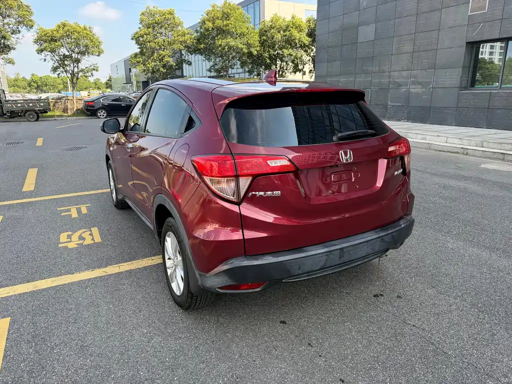 Honda Vezel 2018 — фото 10