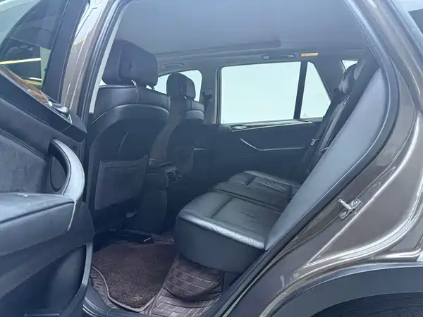 BMW X5 2011