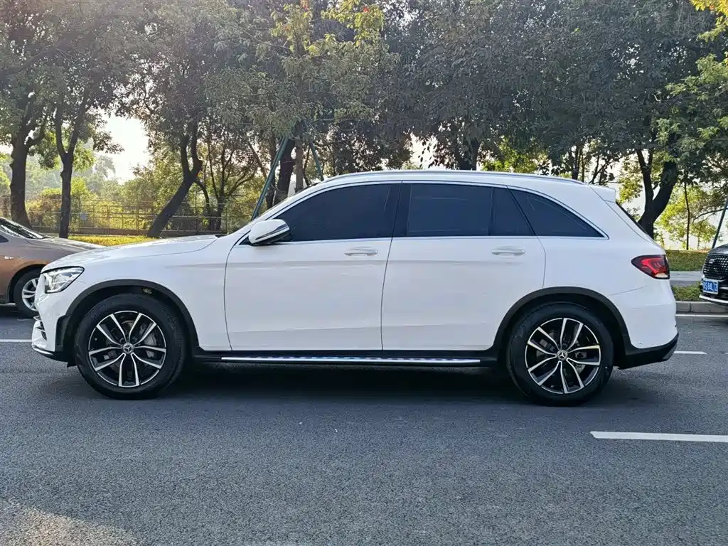 Mercedes-Benz GLC 2021