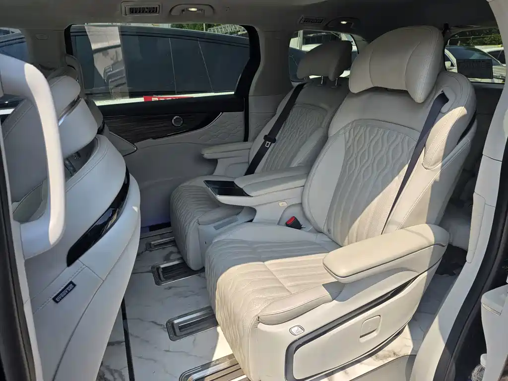 Dongfeng Forthing Xinghai V9 2024 — фото 9
