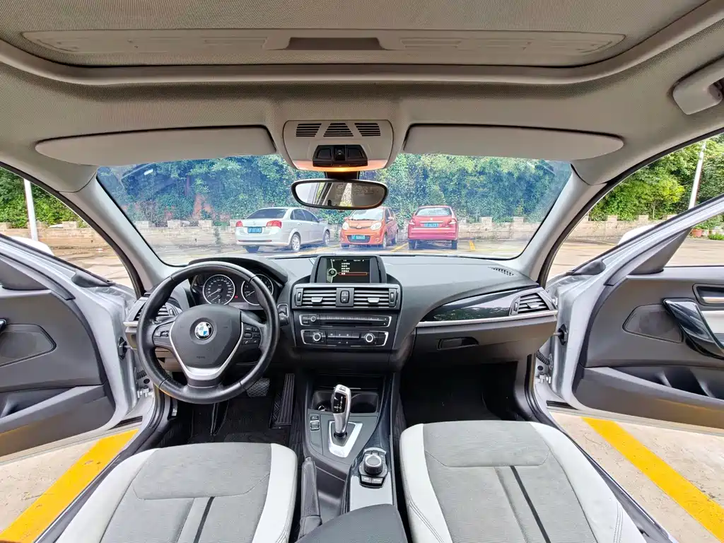 BMW 1 Series 2012 — фото 14