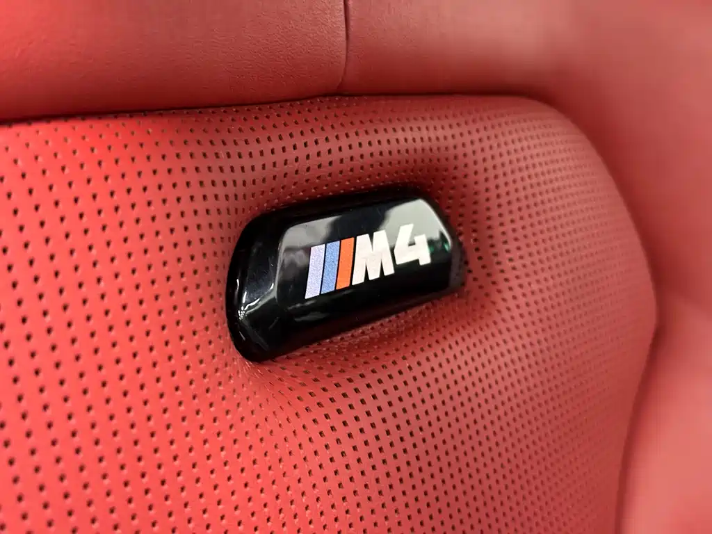 BMW M4 2018 — фото 11