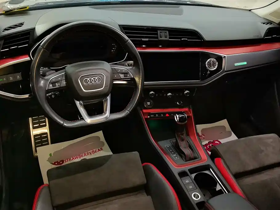 Audi Q3 2021 — фото 12