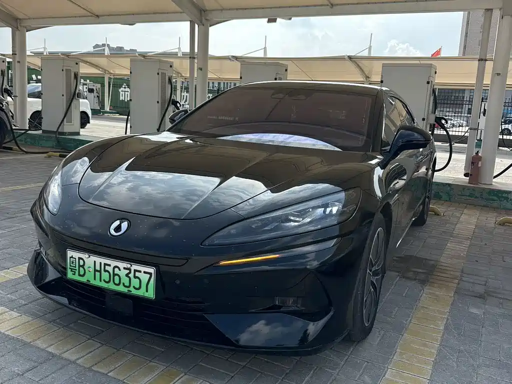 Denza Z9GT 2024