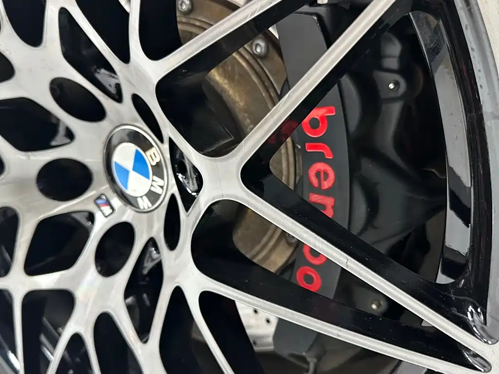 BMW M4 2018 — фото 19